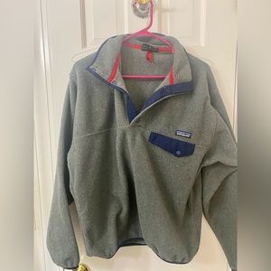 Patagonia Men’s Pullover size medium